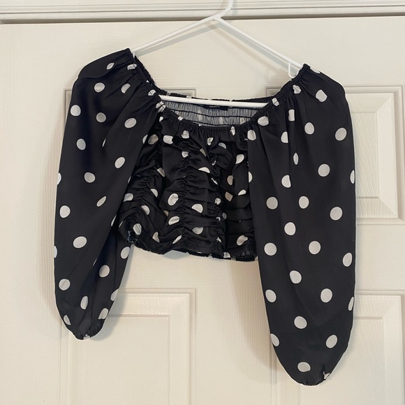 Black & White Polka Dot Top - Picture 2 of 4